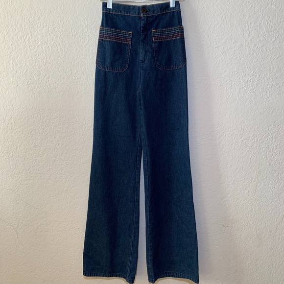 Levi’s Wide Leg High Rise Front Pocket 70s Jeans - Picture 2 of 9